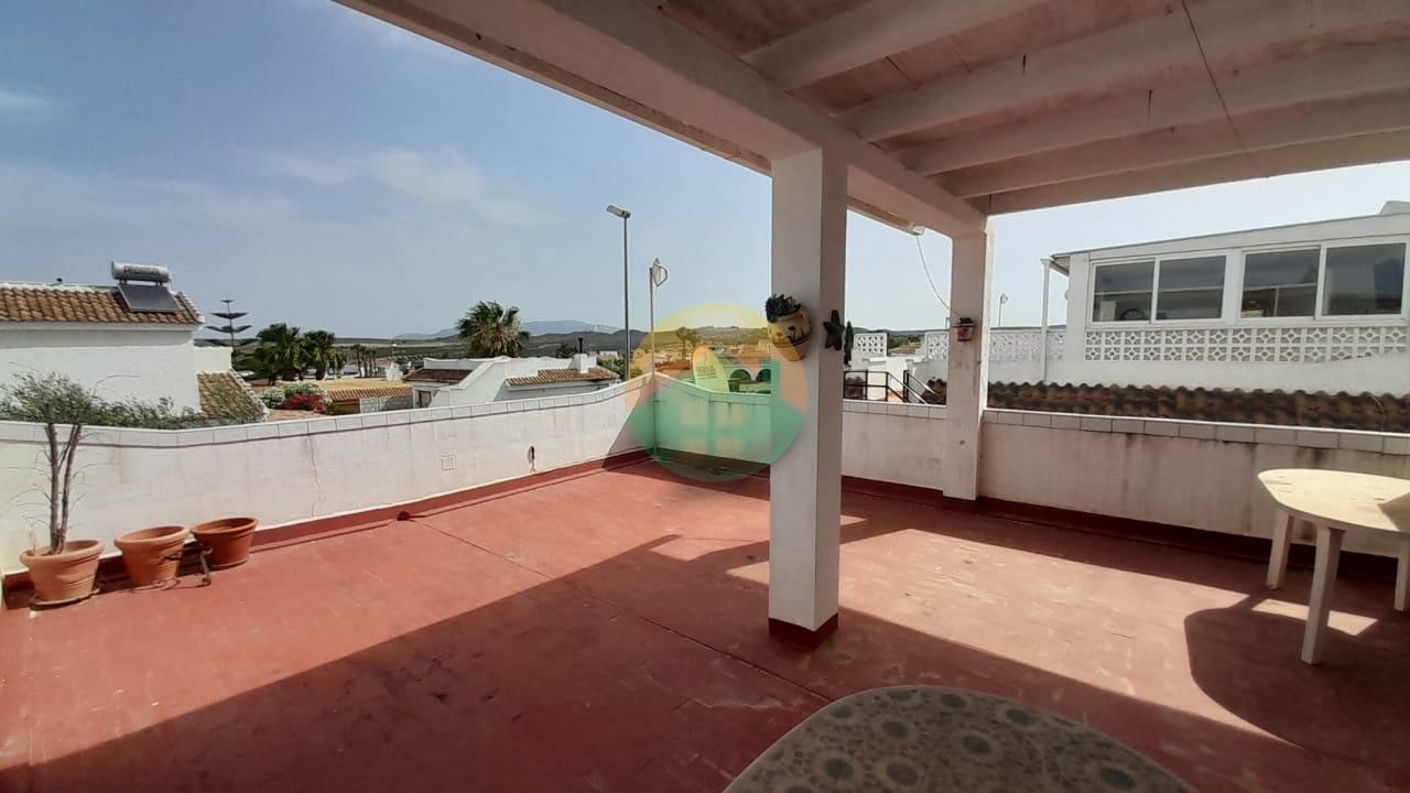 2 slaapkamer Halfvrijstaande villa te koop in Camposol met zwembad - € 99.995 (Ref: 9914793)