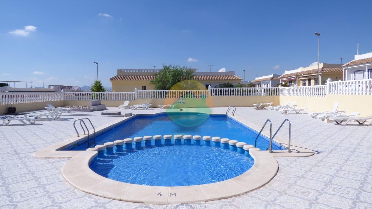 2 slaapkamer Halfvrijstaande villa te koop in Camposol met zwembad - € 99.995 (Ref: 9914793)
