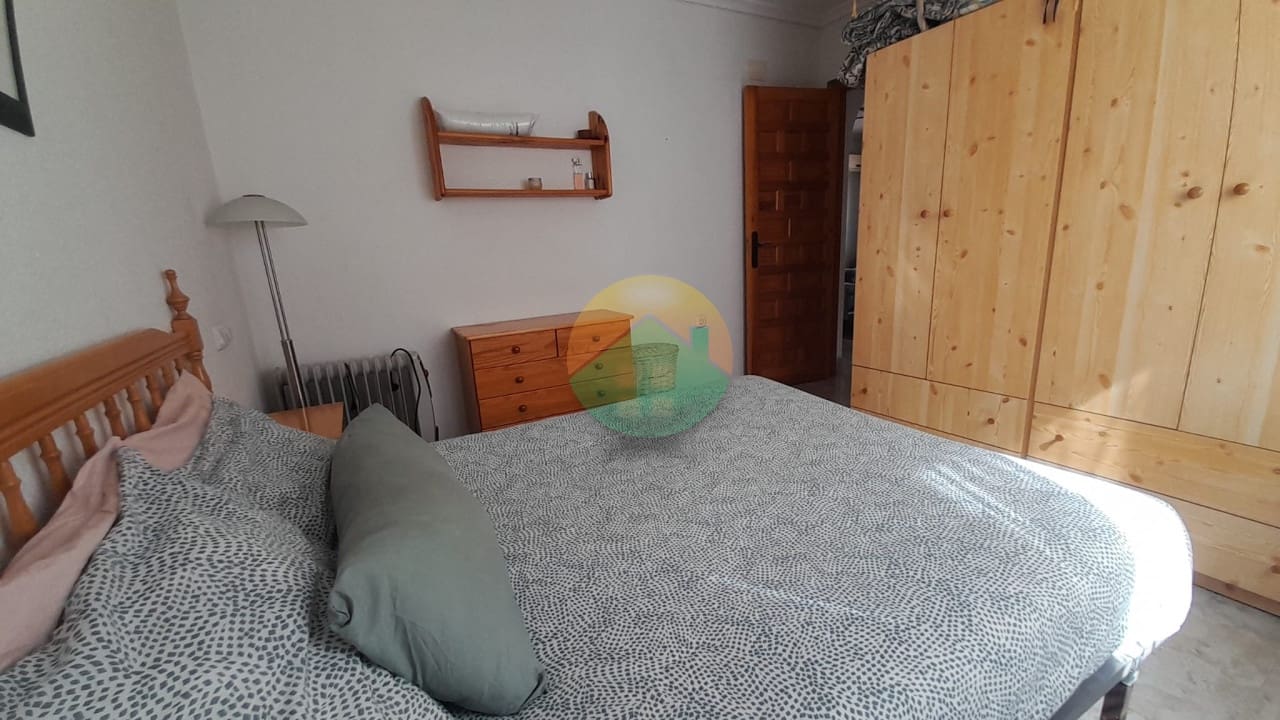 2 slaapkamer Halfvrijstaande villa te koop in Camposol met zwembad - € 99.995 (Ref: 9914793)