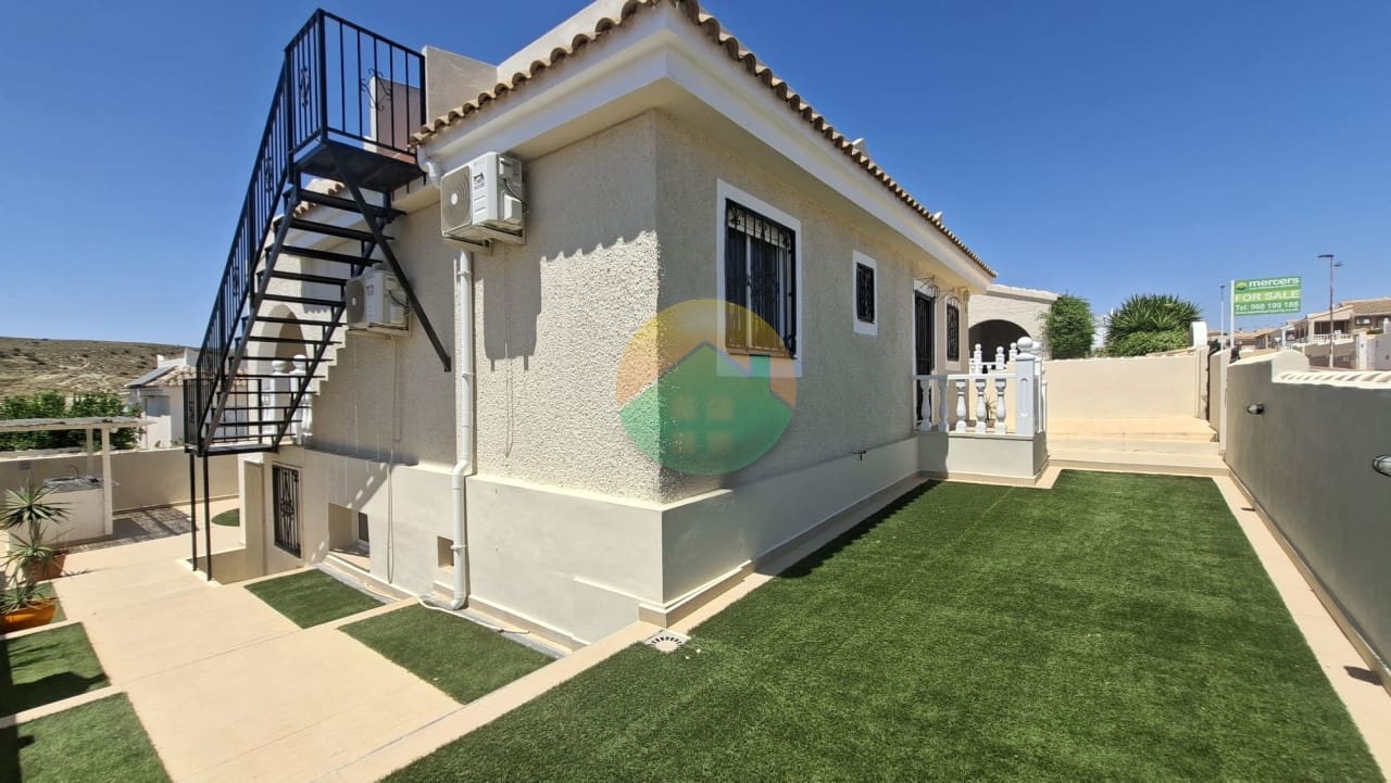 4 sypialnia Willa na sprzedaż w Camposol z basenem garażem - 210 000 € (Ref: 9946715)