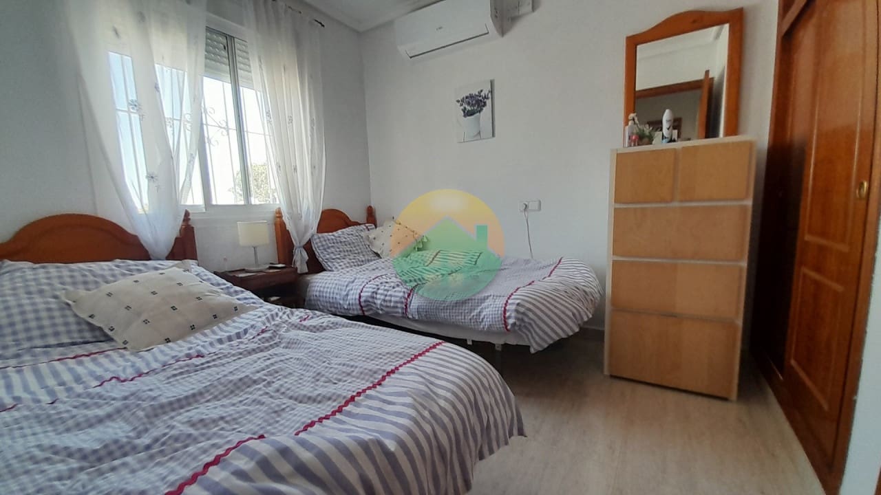 3 Zimmer Villa zu verkaufen in Camposol mit Pool - 214.995 € (Ref: 9950597)
