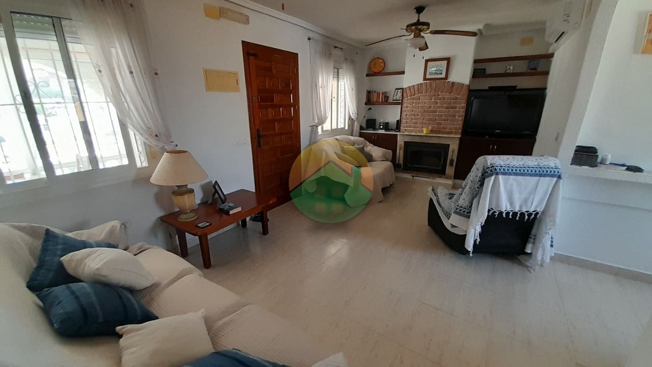 3 Zimmer Villa zu verkaufen in Camposol mit Pool - 214.995 € (Ref: 9950597)