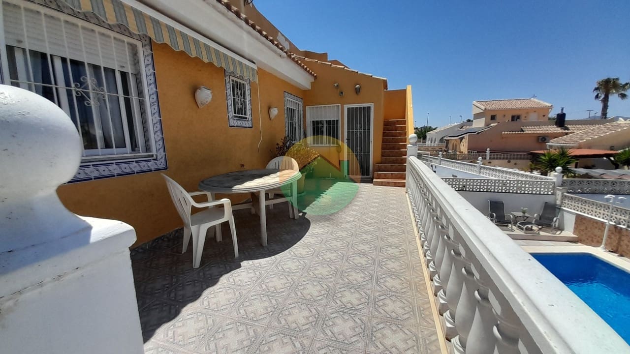 3 Zimmer Villa zu verkaufen in Camposol mit Pool - 214.995 € (Ref: 9950597)