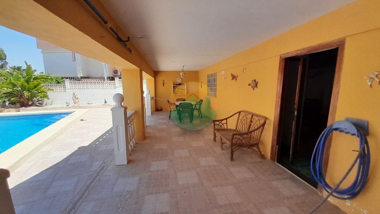 3 Zimmer Villa zu verkaufen in Camposol mit Pool - 214.995 € (Ref: 9950597)