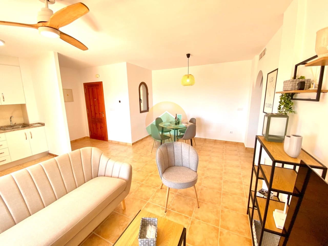 2 slaapkamer Appartement te koop in Isla Plana met zwembad garage - € 229.900 (Ref: 9969004)