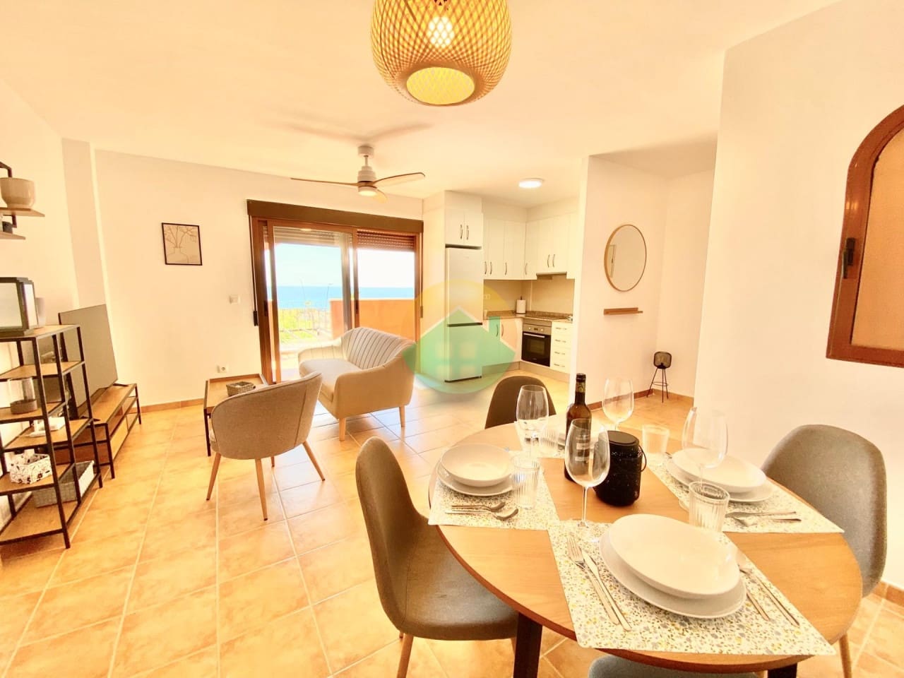 2 slaapkamer Appartement te koop in Isla Plana met zwembad garage - € 229.900 (Ref: 9969004)