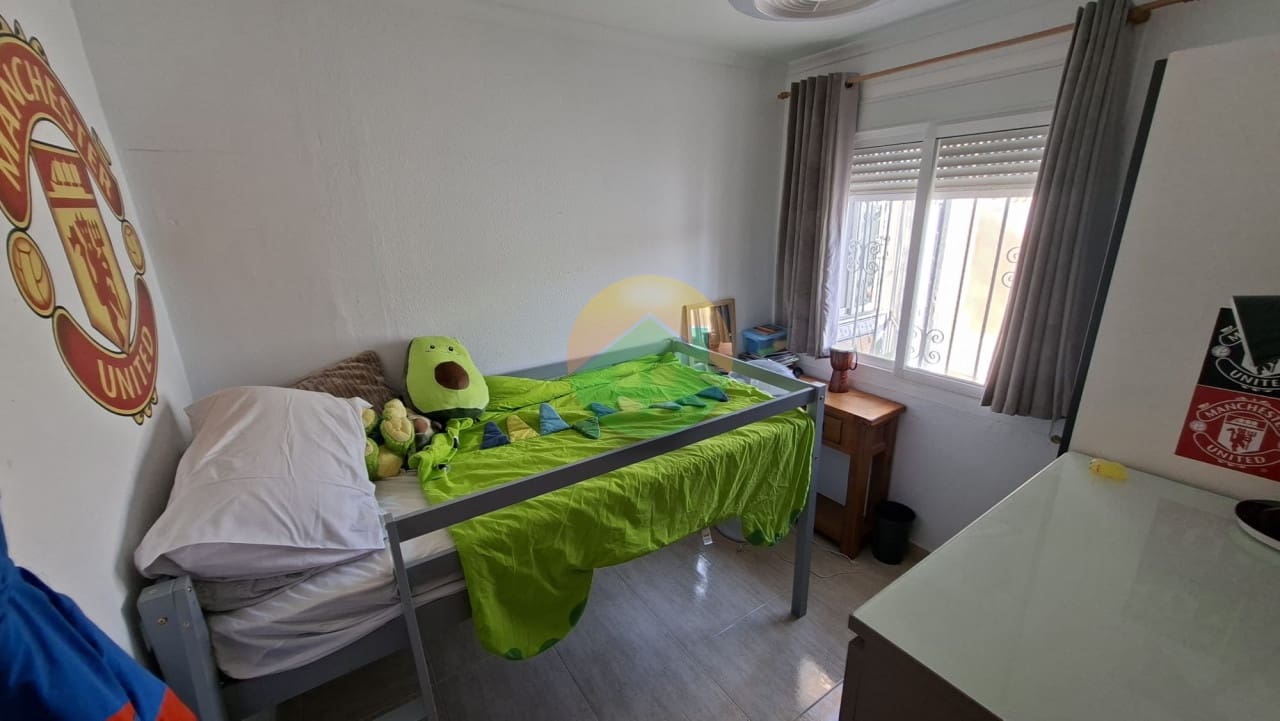 Chalet de 4 habitaciones en Camposol en venta con piscina garaje - 225.000 € (Ref: 9991795)