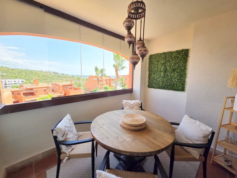 3 sypialnia Penthouse na sprzedaż w Estepona z basenem garażem - 479 000 € (Ref: 10029512)