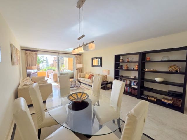 3 quarto Apartamento para venda em La Duquesa / Puerto de la Duquesa, Manilva com piscina garagem - 750 000 € (Ref: 10043582)