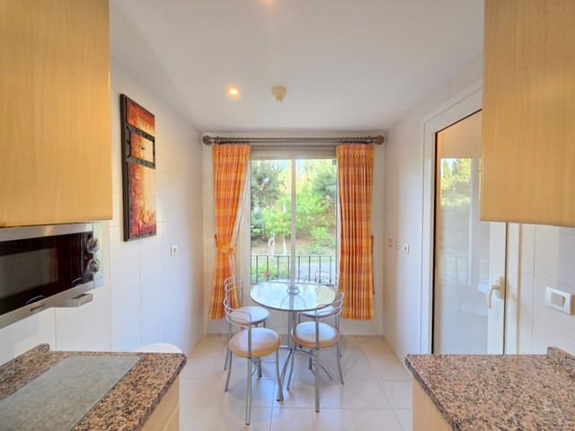 3 quarto Apartamento para venda em La Duquesa / Puerto de la Duquesa, Manilva com piscina garagem - 750 000 € (Ref: 10043582)