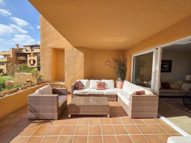 3 quarto Apartamento para venda em La Duquesa / Puerto de la Duquesa com piscina garagem - 750 000 € (Ref: 10043582)