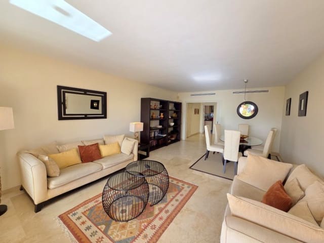 3 quarto Apartamento para venda em La Duquesa / Puerto de la Duquesa, Manilva com piscina garagem - 750 000 € (Ref: 10043582)