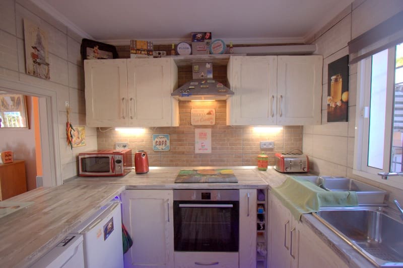 2 chambre Maison de Ville à vendre à La Duquesa / Puerto de la Duquesa - 285 000 € (Ref: 10076926)