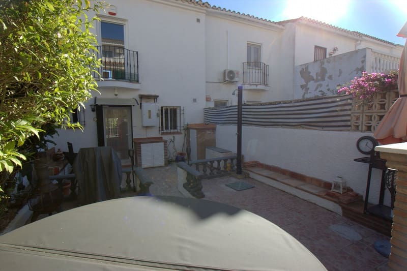 2 chambre Maison de Ville à vendre à La Duquesa / Puerto de la Duquesa - 285 000 € (Ref: 10076926)