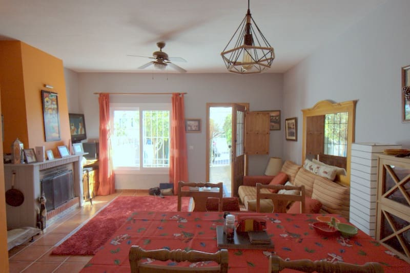 2 chambre Maison de Ville à vendre à La Duquesa / Puerto de la Duquesa - 285 000 € (Ref: 10076926)