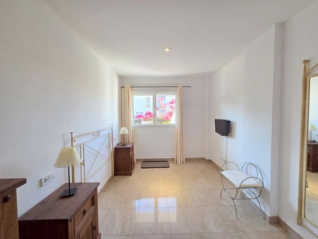 2 Zimmer Apartment zu verkaufen in La Duquesa / Puerto de la Duquesa, Manilva mit Pool Garage - 215.000 € (Ref: 10076927)