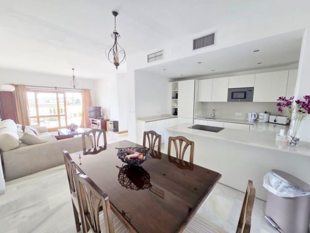 3 quarto Casa em Banda para venda em La Duquesa / Puerto de la Duquesa, Manilva com piscina - 549 000 € (Ref: 10098606)