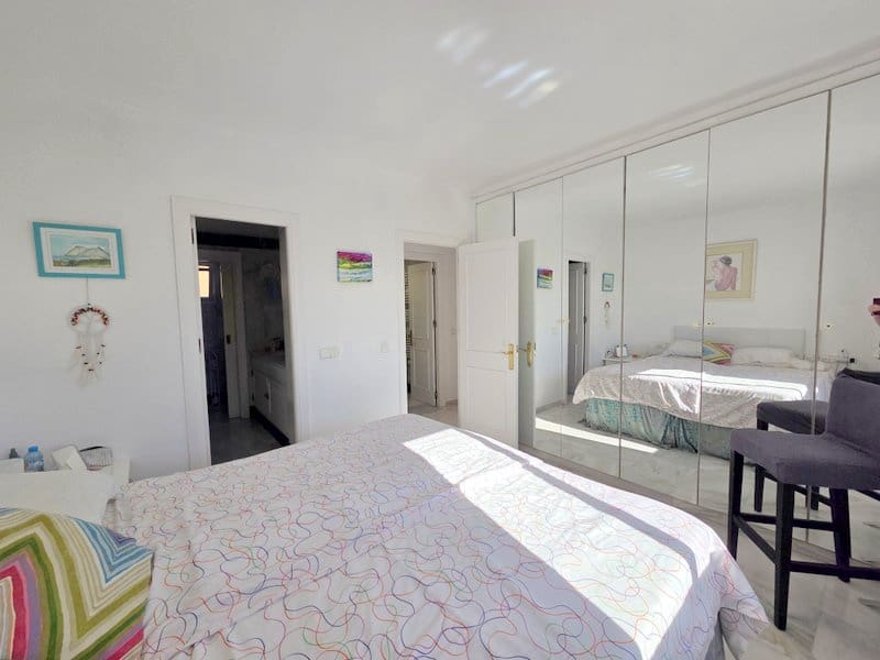 3 camera da letto Appartamento in vendita in La Duquesa / Puerto de la Duquesa con piscina - 315.000 € (Rif: 10104294)