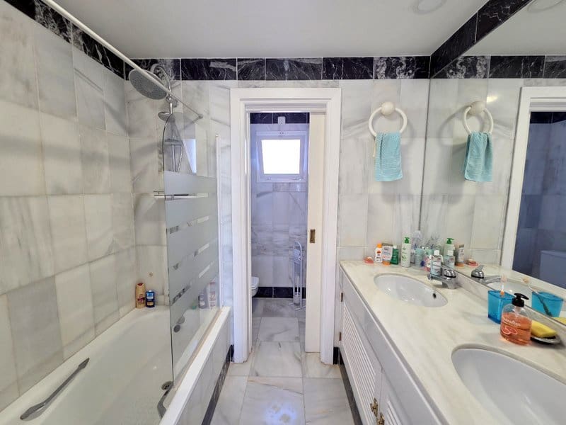 3 camera da letto Appartamento in vendita in La Duquesa / Puerto de la Duquesa con piscina - 315.000 € (Rif: 10104294)