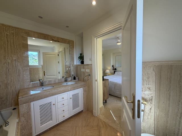 3 soverom Leilighet til salgs i Casares Golf - Casares del Sol, Casares med svømmebasseng garasje - € 549 000 (Ref: 10134972)