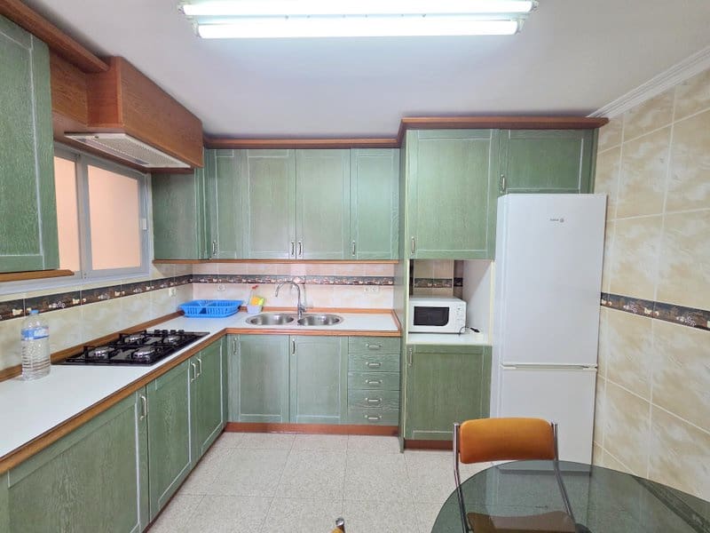 Apartamento Playa de 3 habitaciones en San Luis de Sabinillas en venta - 299.000 € (Ref: 10144709)