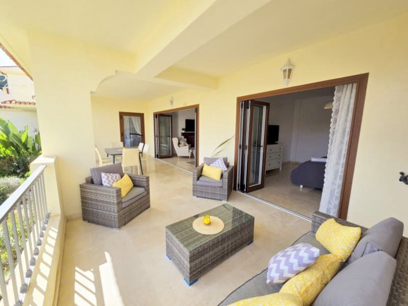 Apartamento de 3 habitaciones en La Duquesa / Puerto de la Duquesa en venta con piscina garaje - 525.000 € (Ref: 10158414)