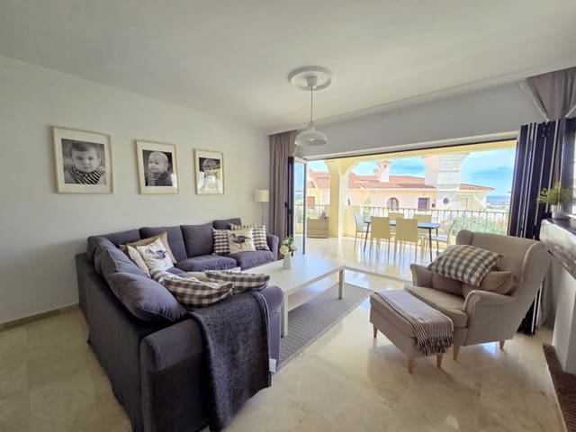 Apartamento de 3 habitaciones en La Duquesa / Puerto de la Duquesa, Manilva en venta con piscina garaje - 525.000 € (Ref: 10158414)