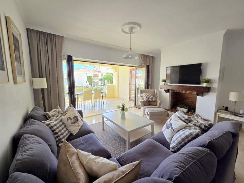 Apartamento de 3 habitaciones en La Duquesa / Puerto de la Duquesa en venta con piscina garaje - 525.000 € (Ref: 10158414)