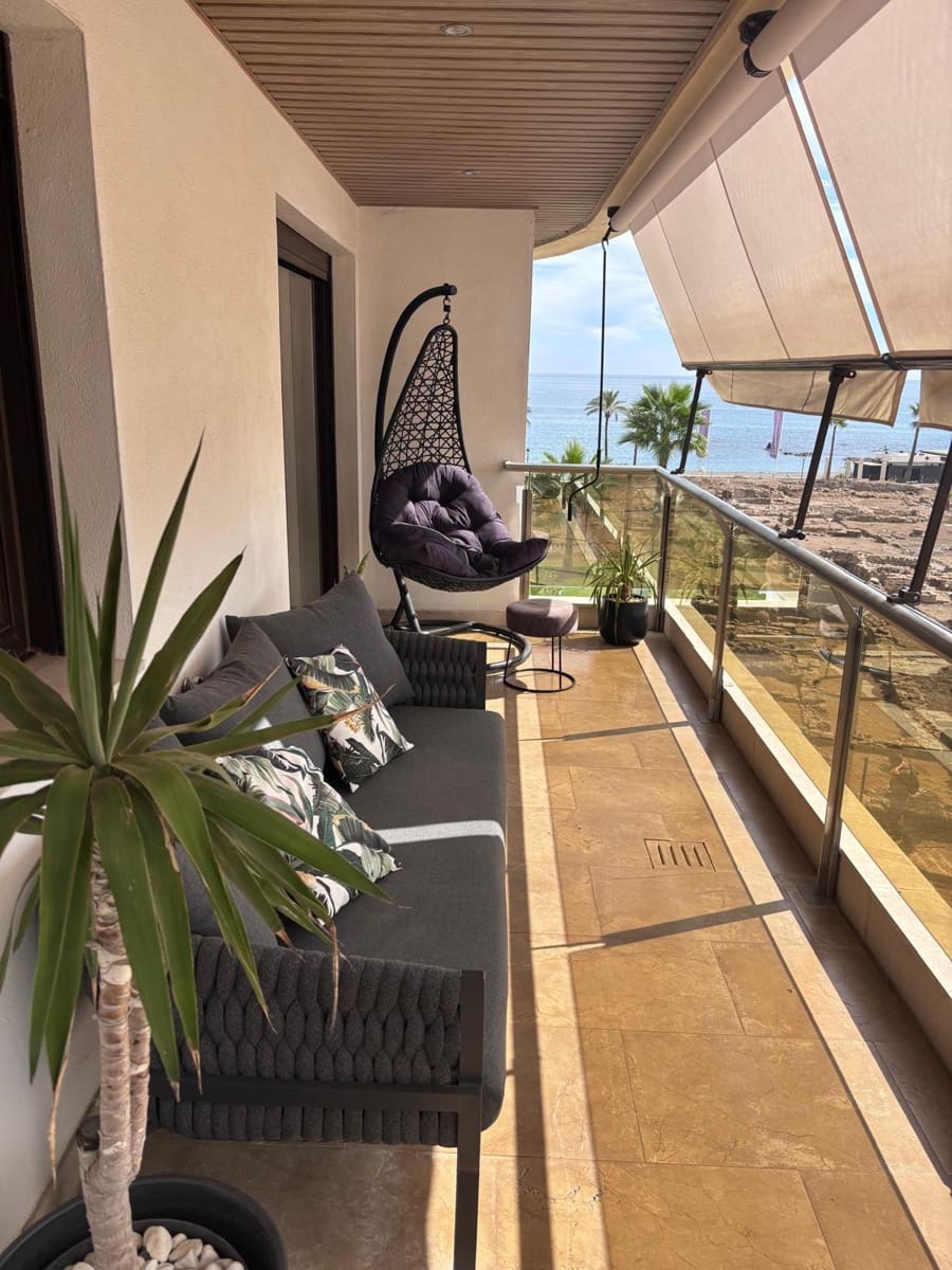 1 sypialnia Apartament na sprzedaż w La Duquesa / Puerto de la Duquesa z basenem garażem - 299 950 € (Ref: 10158513)