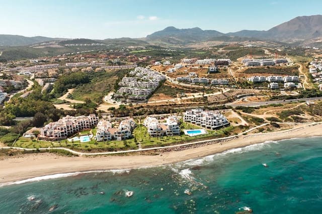 Apartamento de 2 habitaciones en Bahia de Casares, Casares en venta - 328.000 € (Ref: 8690064)