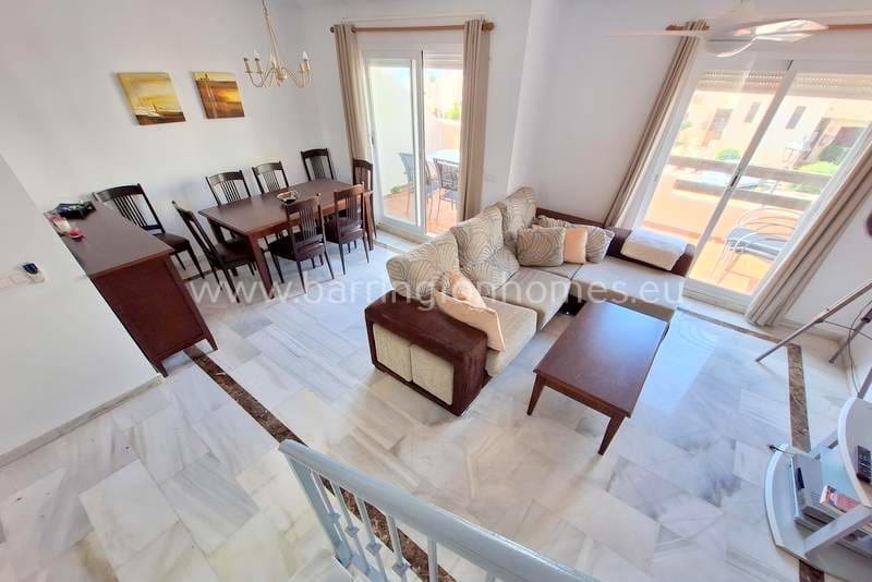 3 sypialnia Penthouse na sprzedaż w Casares z basenem - 325 000 € (Ref: 8886841)
