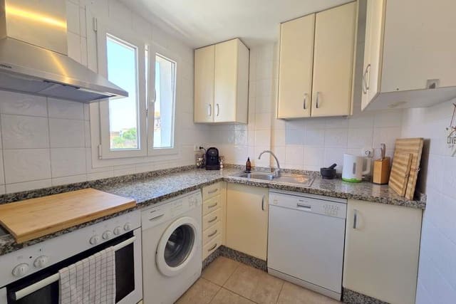 3 soveværelse Penthouse til salg i La Duquesa / Puerto de la Duquesa, Manilva med swimmingpool garage - € 295.000 (Ref: 9057988)