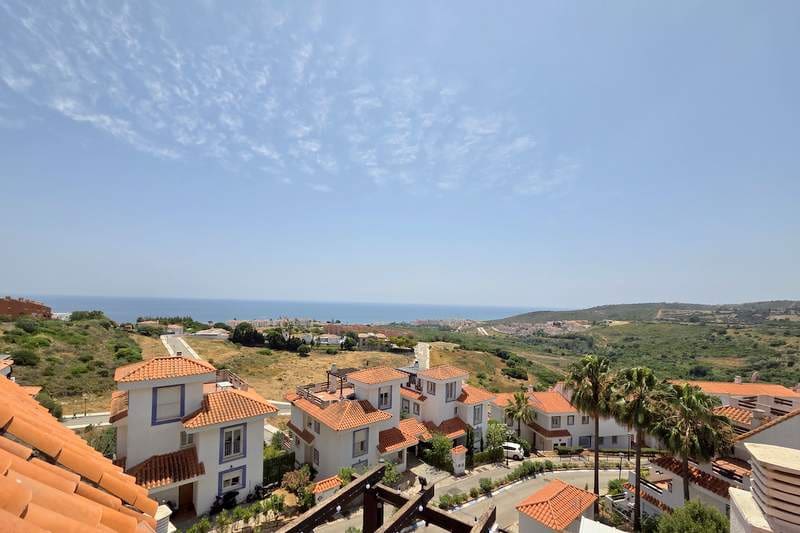 3 soverom Penthouse til salgs i La Duquesa / Puerto de la Duquesa med svømmebasseng garasje - € 295 000 (Ref: 9057988)