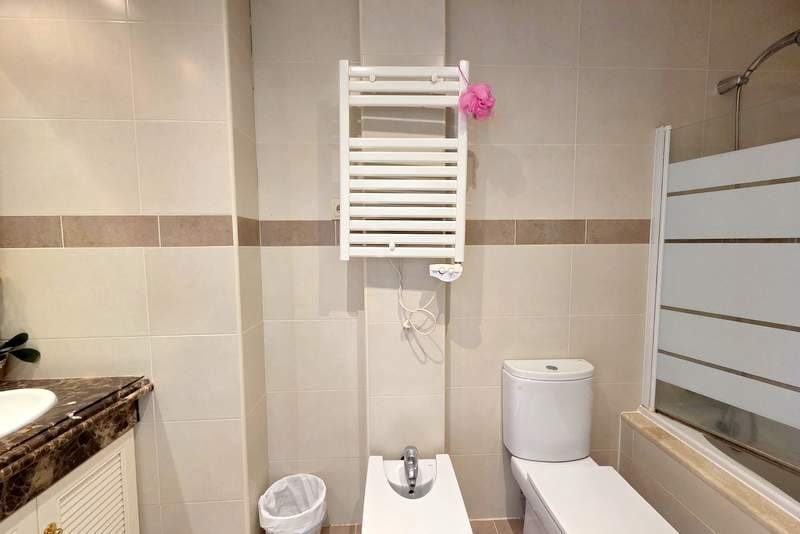 3 chambre Maison de Ville à vendre à Estepona avec piscine garage - 445 000 € (Ref: 9103165)