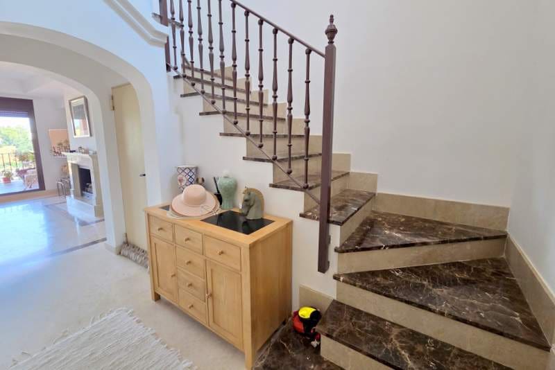 3 chambre Maison de Ville à vendre à Estepona avec piscine garage - 445 000 € (Ref: 9103165)