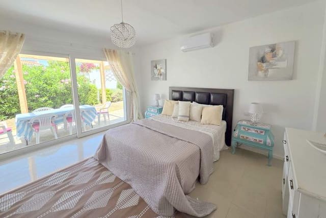 5 chambre Villa/Maison à vendre à La Duquesa / Puerto de la Duquesa, Manilva avec piscine garage - 595 000 € (Ref: 9127487)