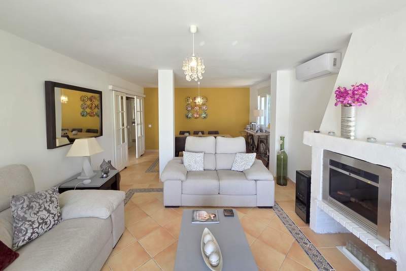 5 chambre Villa/Maison à vendre à La Duquesa / Puerto de la Duquesa avec piscine garage - 595 000 € (Ref: 9127487)