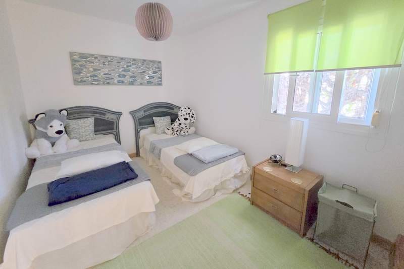 5 chambre Villa/Maison à vendre à La Duquesa / Puerto de la Duquesa avec piscine garage - 595 000 € (Ref: 9127487)