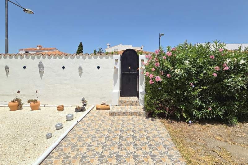 5 chambre Villa/Maison à vendre à La Duquesa / Puerto de la Duquesa avec piscine garage - 595 000 € (Ref: 9127487)