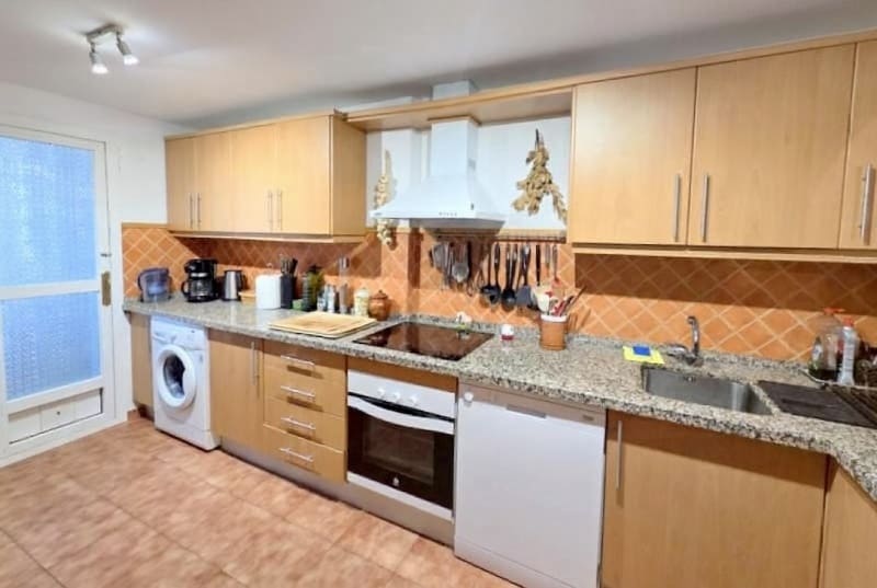 3 soveværelse Lejlighed til salg i La Duquesa / Puerto de la Duquesa med swimmingpool garage - € 369.000 (Ref: 9219035)