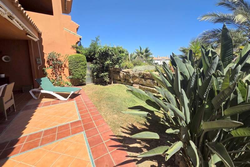 3 soveværelse Lejlighed til salg i La Duquesa / Puerto de la Duquesa med swimmingpool garage - € 369.000 (Ref: 9219035)