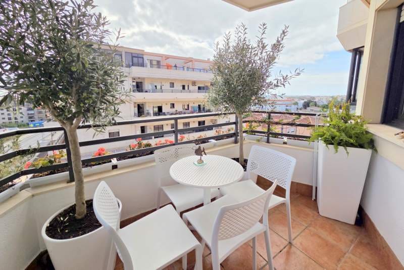 2 makuuhuone Huoneisto myytävänä paikassa San Luis de Sabinillas mukana uima-altaan 
autotalli - 269 000 € (Ref: 9237851)