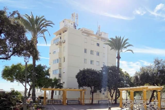 Studio for sale in Puerto de Estepona, Estepona - € 159,000 (Ref: 9357590)