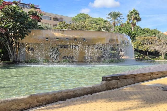 Studio for sale in Puerto de Estepona, Estepona - € 159,000 (Ref: 9357590)