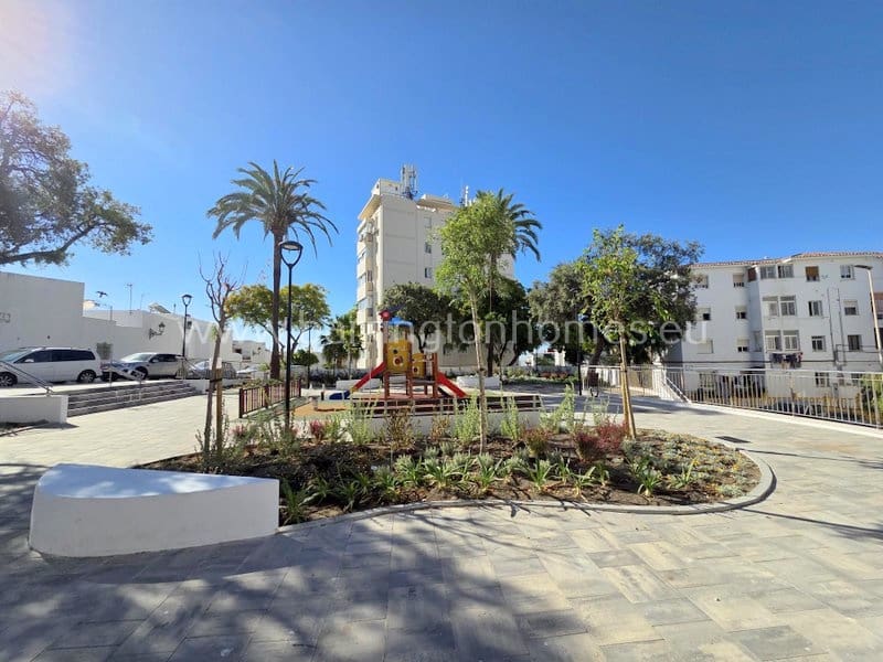 Estúdio para venda em Estepona - 137 000 € (Ref: 9357590)