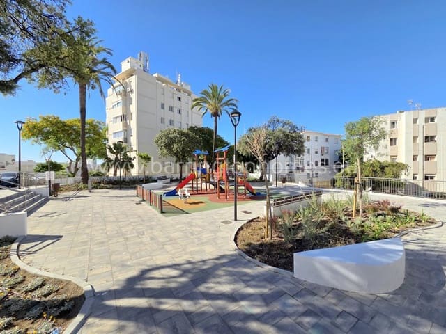 Studio til salgs i Puerto de Estepona, Estepona - € 137 000 (Ref: 9357590)