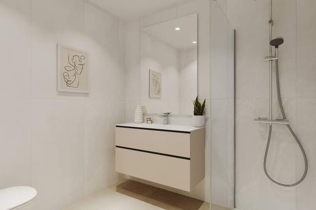 Apartamento de 2 habitaciones en Estepona Golf, Estepona en venta con piscina - 745.000 € (Ref: 9369249)