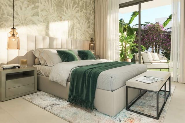 Apartamento de 2 habitaciones en Estepona Golf, Estepona en venta con piscina - 745.000 € (Ref: 9369249)