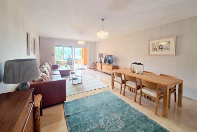 Apartamento Playa de 3 habitaciones en La Duquesa / Puerto de la Duquesa en venta con piscina - 595.000 € (Ref: 9399806)