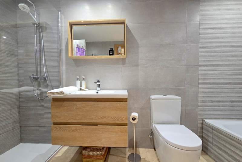 Apartamento Playa de 3 habitaciones en La Duquesa / Puerto de la Duquesa en venta con piscina - 595.000 € (Ref: 9399806)